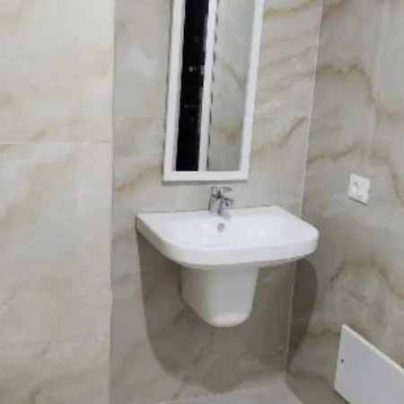 Your Beautiful Travel Nest Lejlighed Tirana